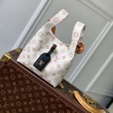 LV Shopping Bags